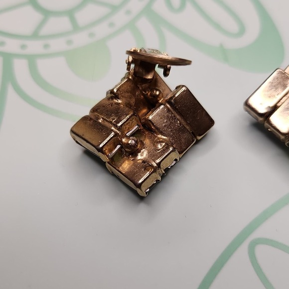 1950s Signed Weiss AB Aurora Borealis Prongset Clip-on Clipback Earrings - Picture 7 of 9